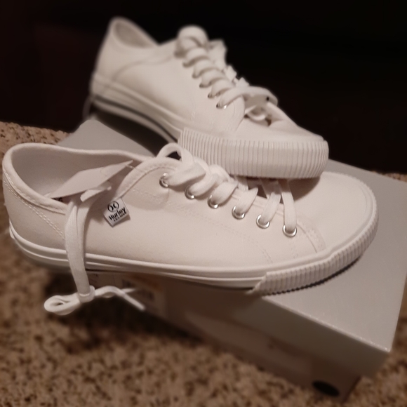 Hurley Shoes Hurley Women Carrie Laceup Canvas Sneaker White